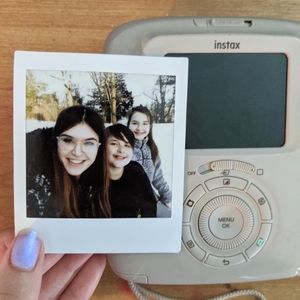 Fujifilm SQ 20 instant digital camera polaroid